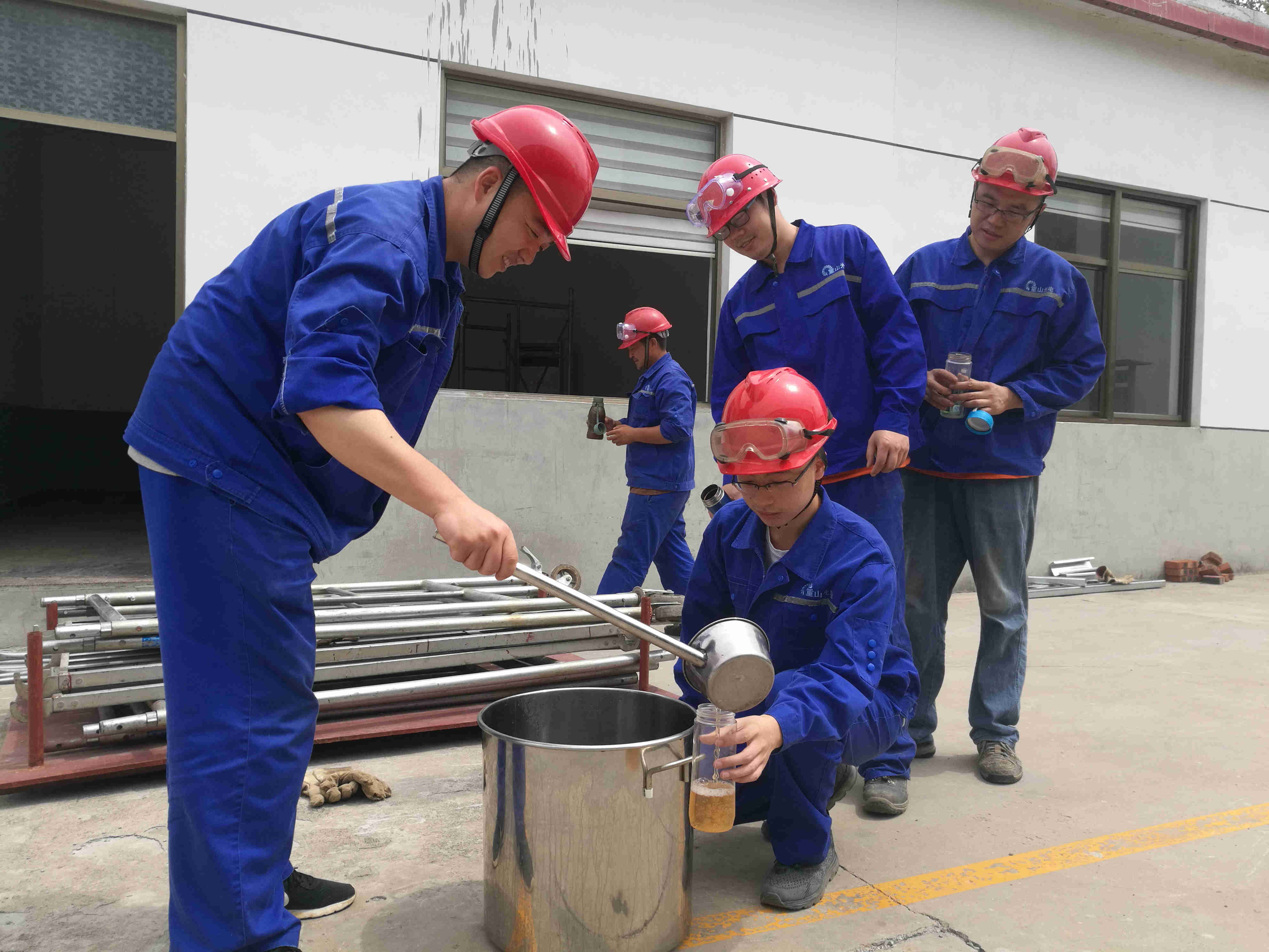 炎炎夏日，重山光电食堂为一线员工送上解暑绿豆汤91