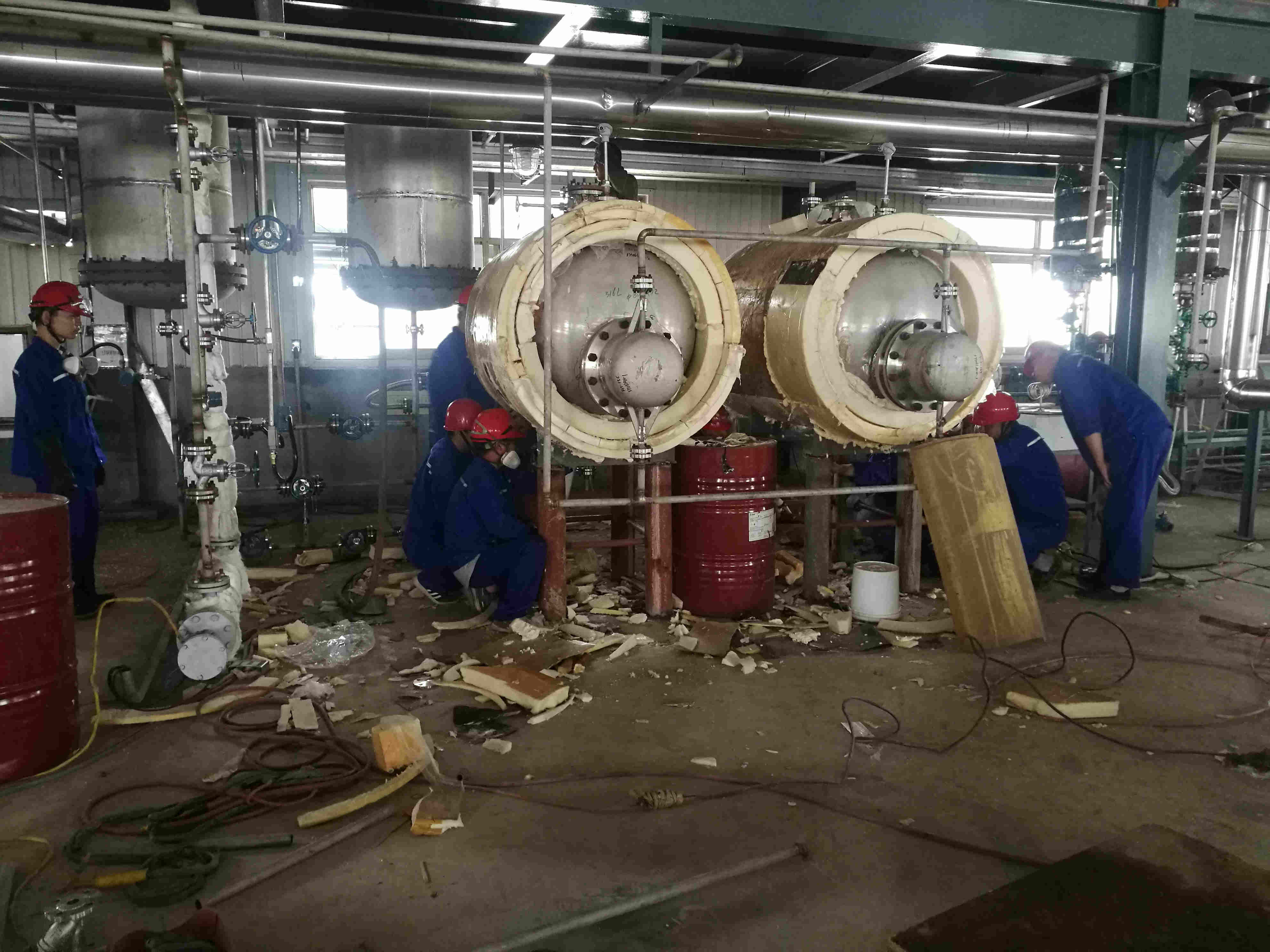 战高温，斗酷暑，全力以赴保进度77