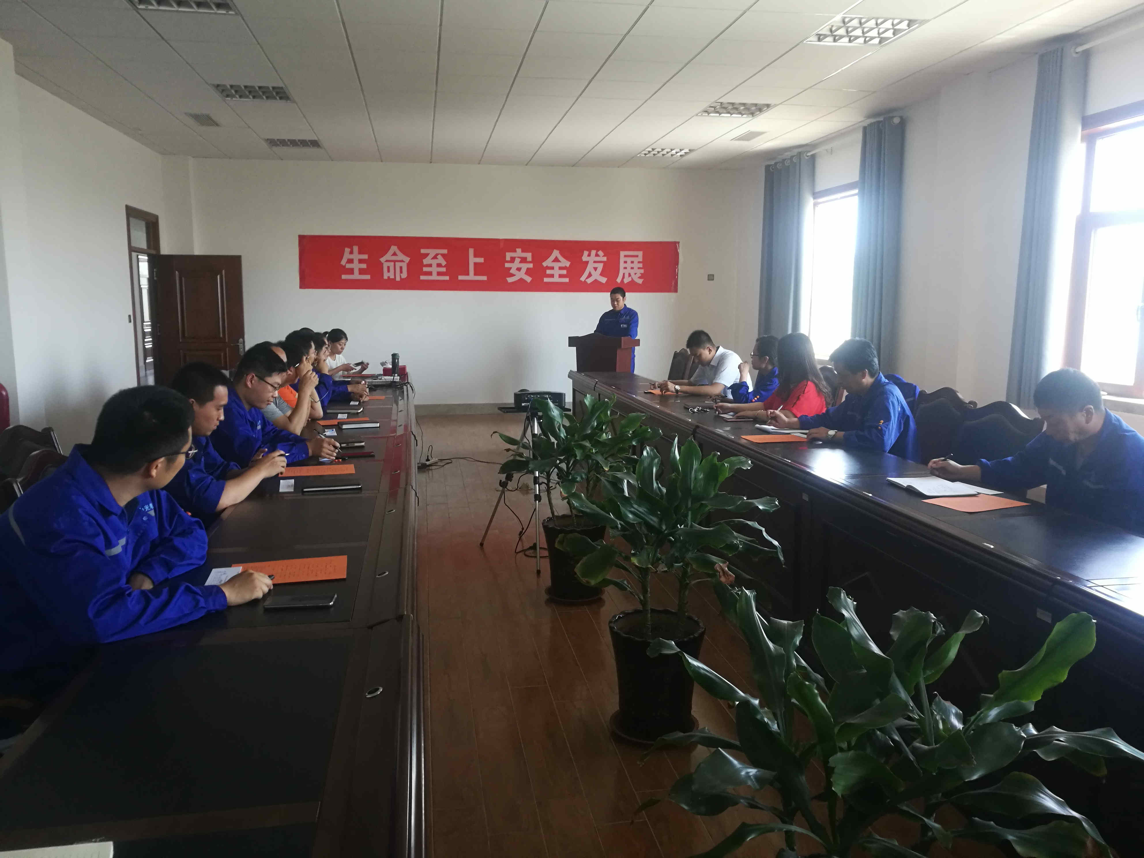 重山光电开展“生命至上 安全发展”演讲活动76