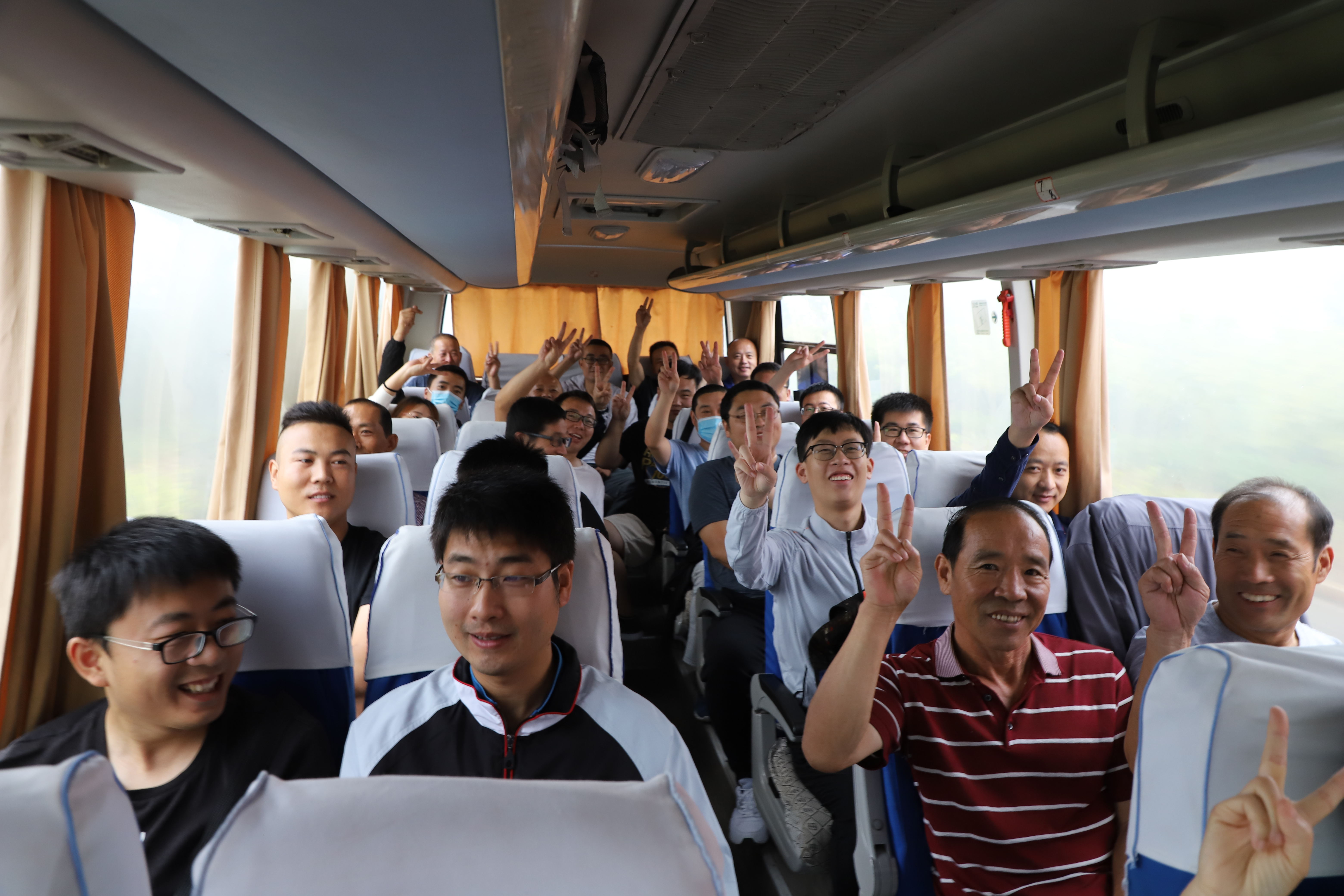 重山光电组织游览齐山团建活动12