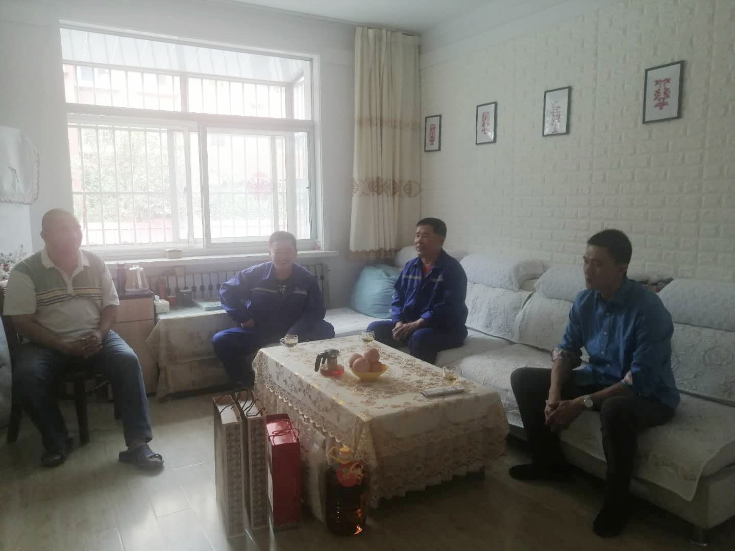 工会看望员工 点滴关爱暖人心48