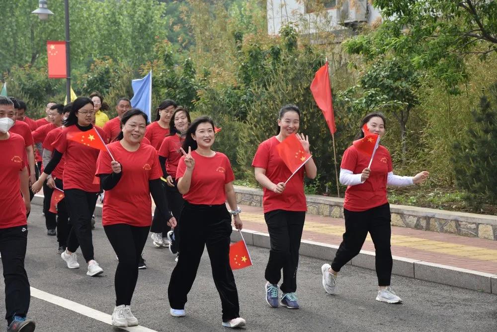 致敬五四精神 传递青春力量——集团成功举办第二十一届“重山杯”职工运动会13