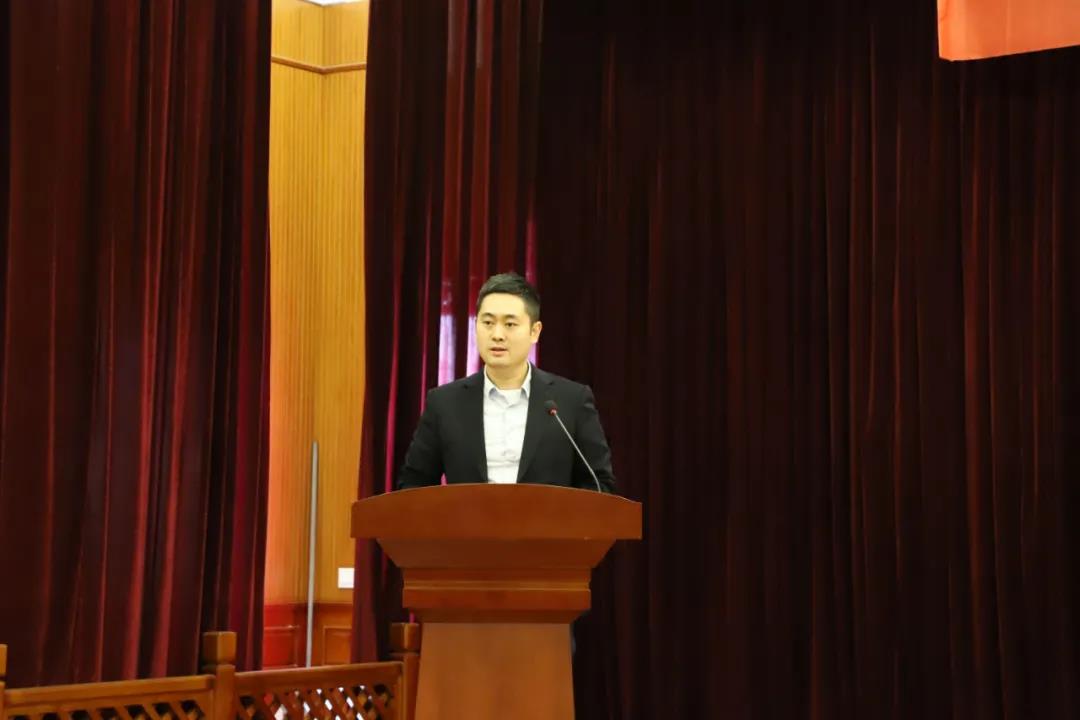 公司隆重举行2021年劳动模范表彰大会32