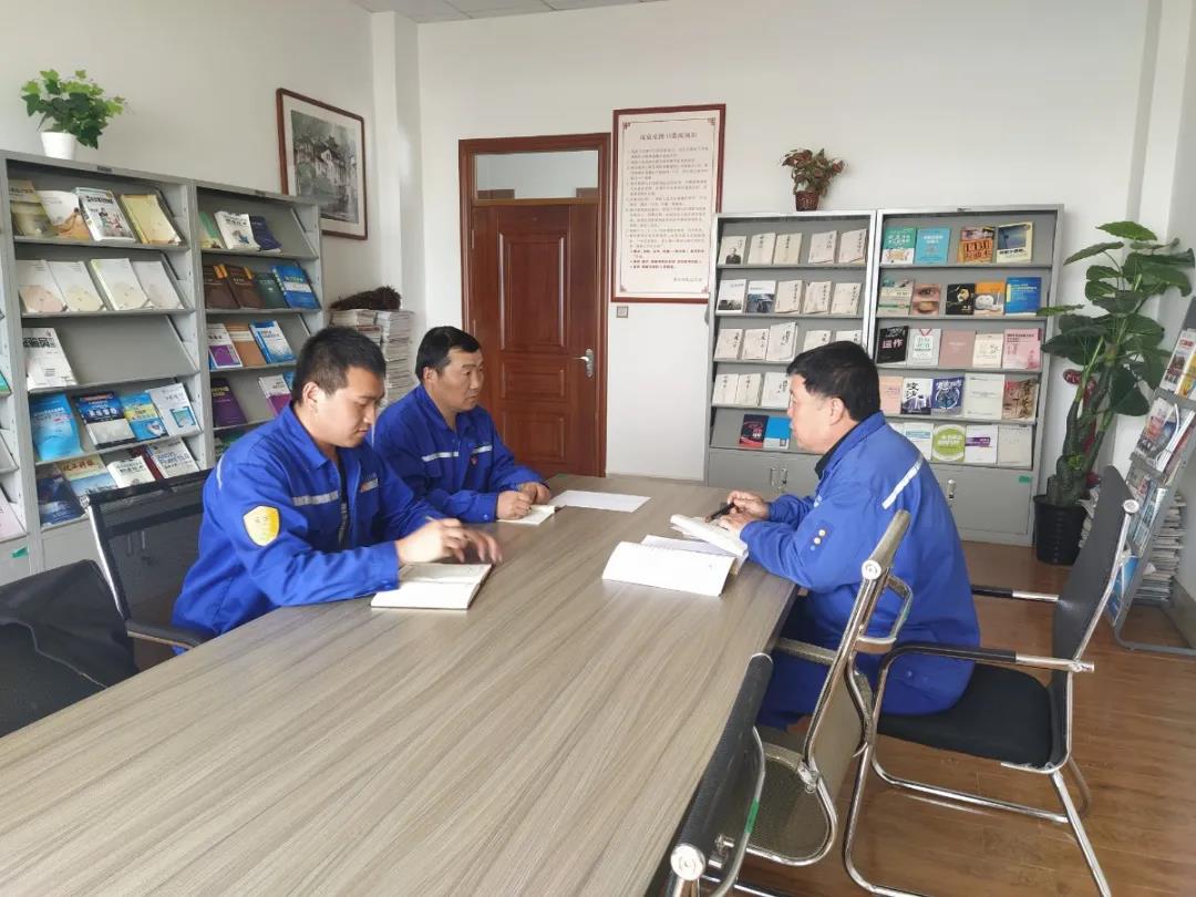 公司党支部召开支委会62