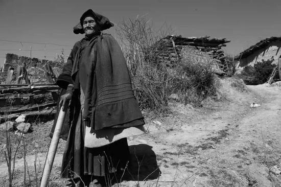 梁勇“大凉山印记” ——真情奉献大凉山的摄影艺术展