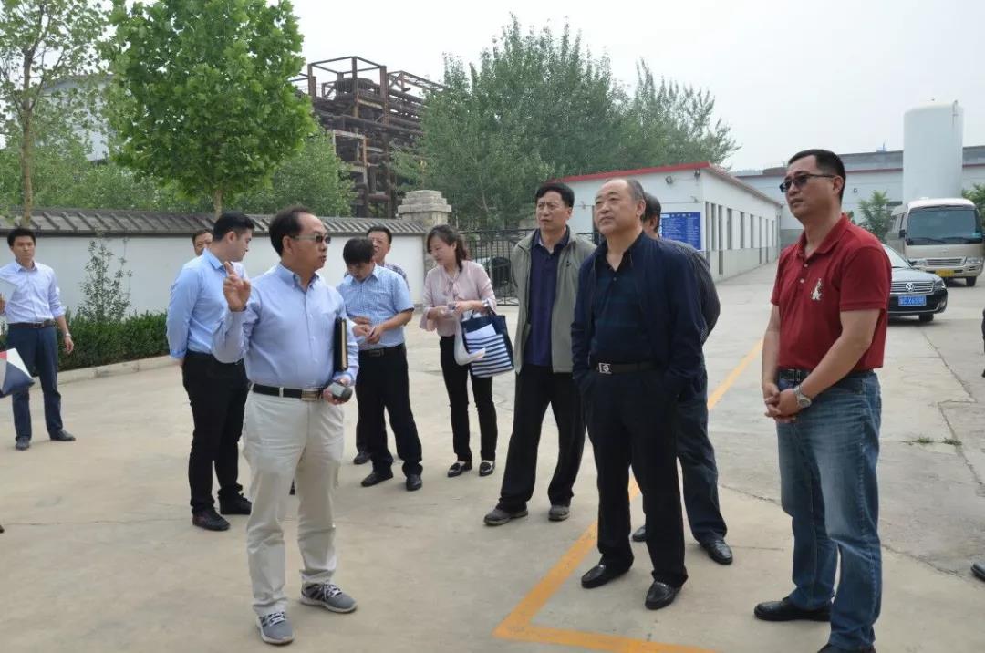 省经信委副主任王超英来重山光电调研视察