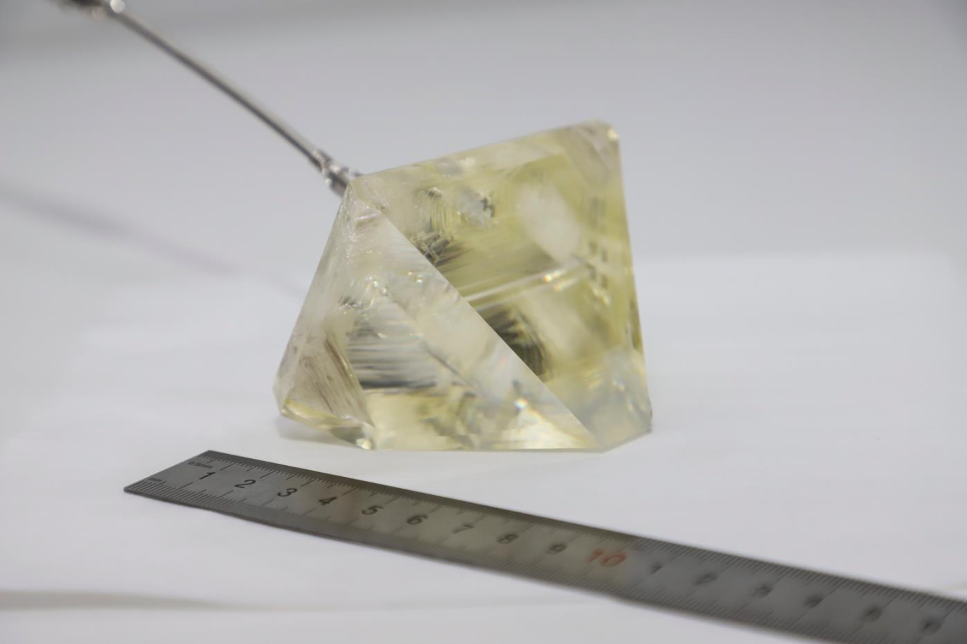 我公司高质量KTP晶体生长技术获得突破