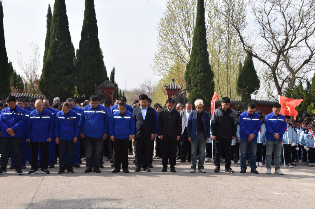 弘扬革命精神  激发奋斗热情——重山光电参加清明悼念革命烈士活动